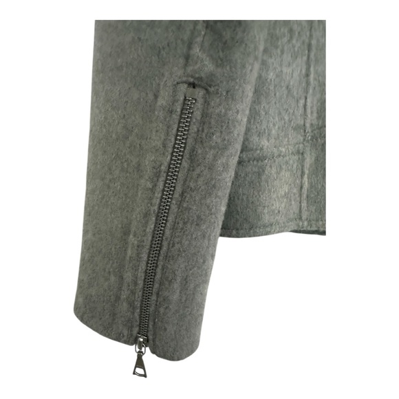 Theory Wool-Cashmere Belted Moto Jacket in Light Grey – Size M - Picture 8 of 11